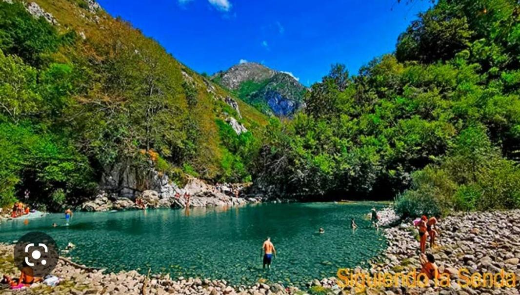 La Salmonera Cangas De Onis Caño Exterior foto